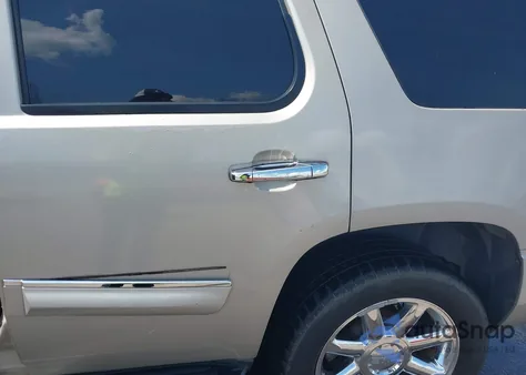 2008 GMC Yukon Denali из США, поврежденный, VIN 1GKFK638X8J245598